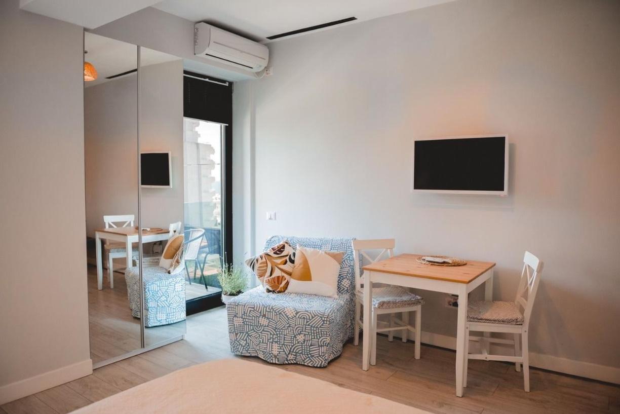 Seaside Studio Blue Bike Mamaia Εξωτερικό φωτογραφία